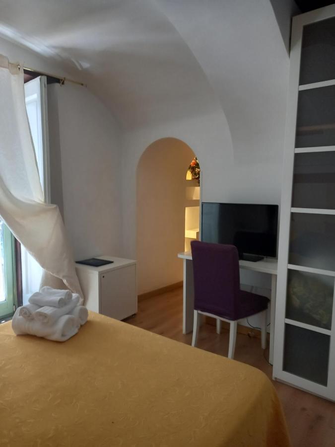 Suite Palazzo Luciani Salerno Exterior photo