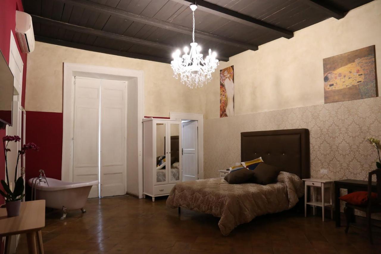 Suite Palazzo Luciani Salerno Exterior photo